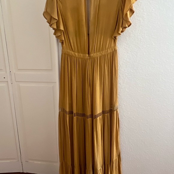 BOHO mustard floral embroidery dress - Picture 5 of 6